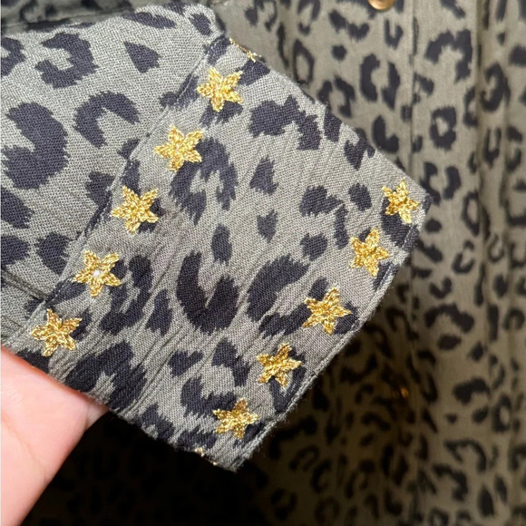 🌻 Z&L Anthropologie Olive Animal Print Gold Embroidered Women's sz Small Blouse - Picture 6 of 14